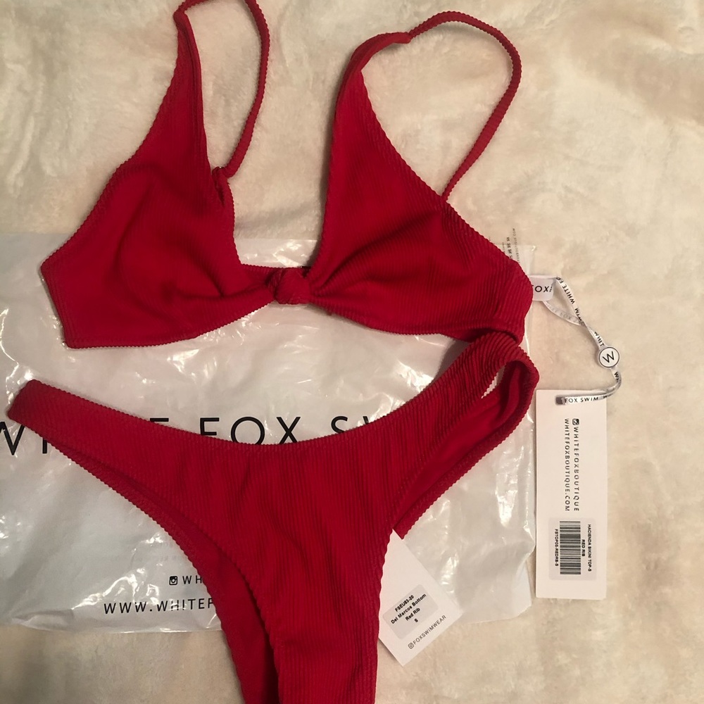 White Fox Boutique Bikini - Size Small
